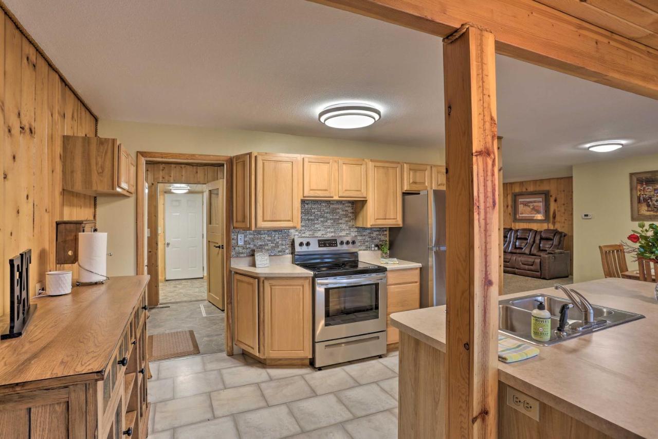 Rustic Spearfish Cabin On 12-Acre Trout Farm Bagian luar foto