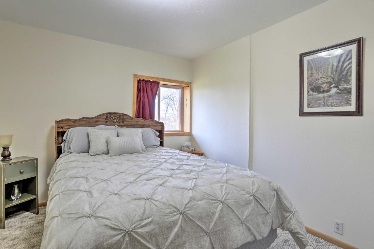 Rustic Spearfish Cabin On 12-Acre Trout Farm Bagian luar foto